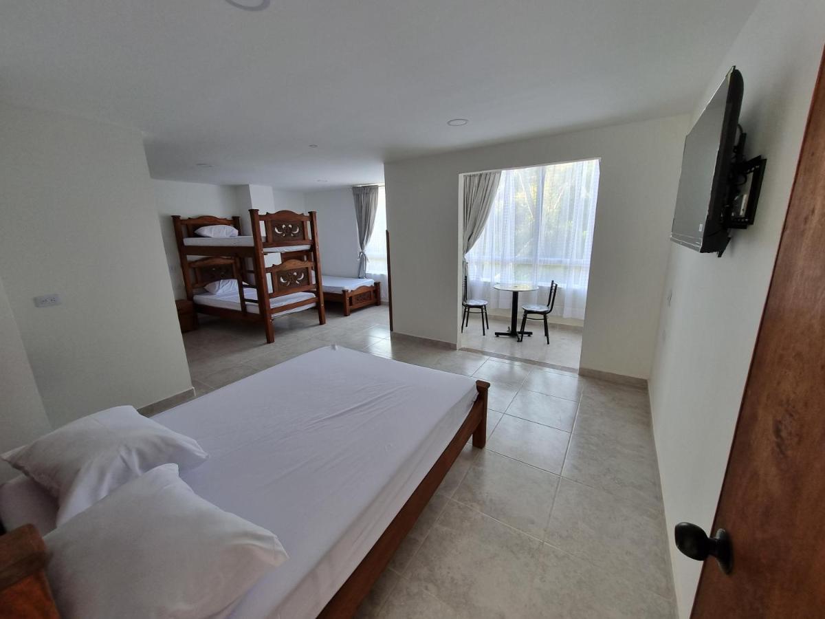 Hotel Antonella Plaza Pinchote Exteriér fotografie
